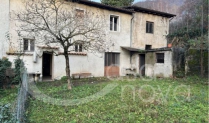 Cascine, rustici e terreni in vendita a Ome